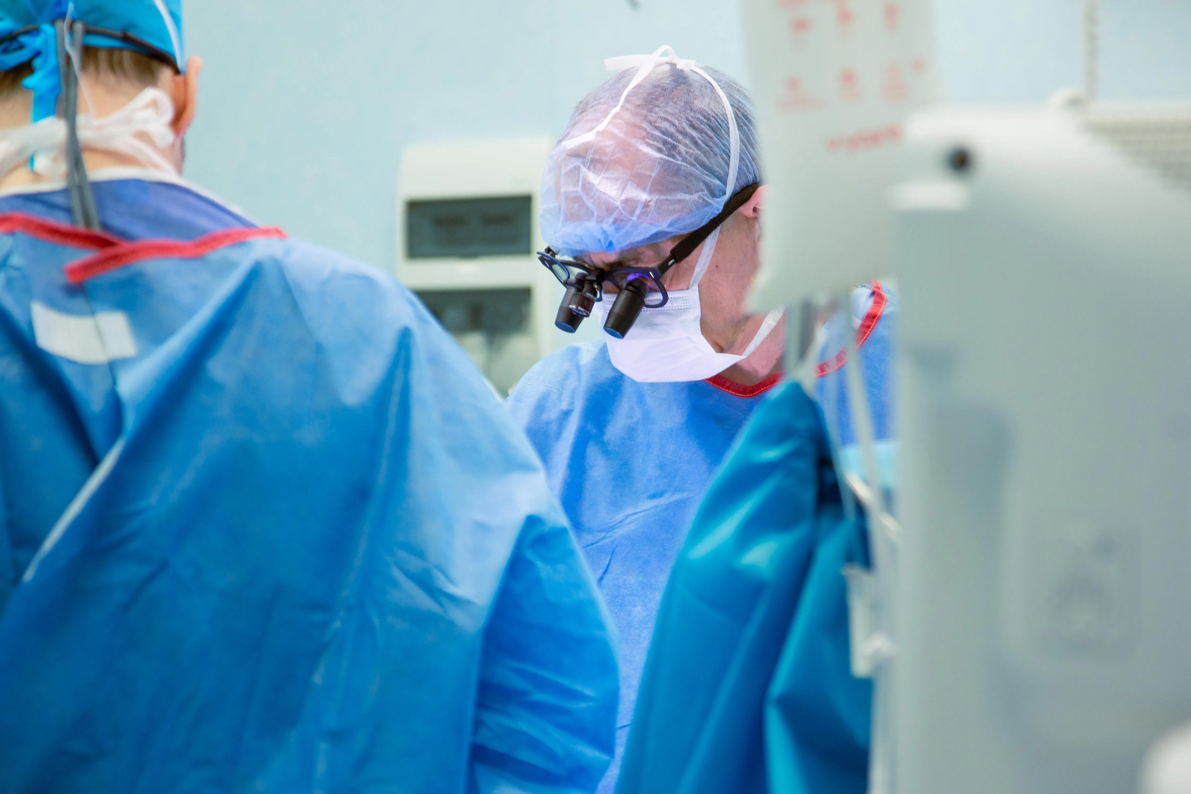 chirurgie cardiovasculară pediatrică, malformații cardiace congenitale, operație inimă copii, stenoză pulmonară copil, defect septal atrial, DSA ostium secundum, arc aortic dublu, persistență canal arterial, chirurgie cardiacă pediatrică, cardiologie pediatrică, Dr. Eugen Săndică, MONZA ARES