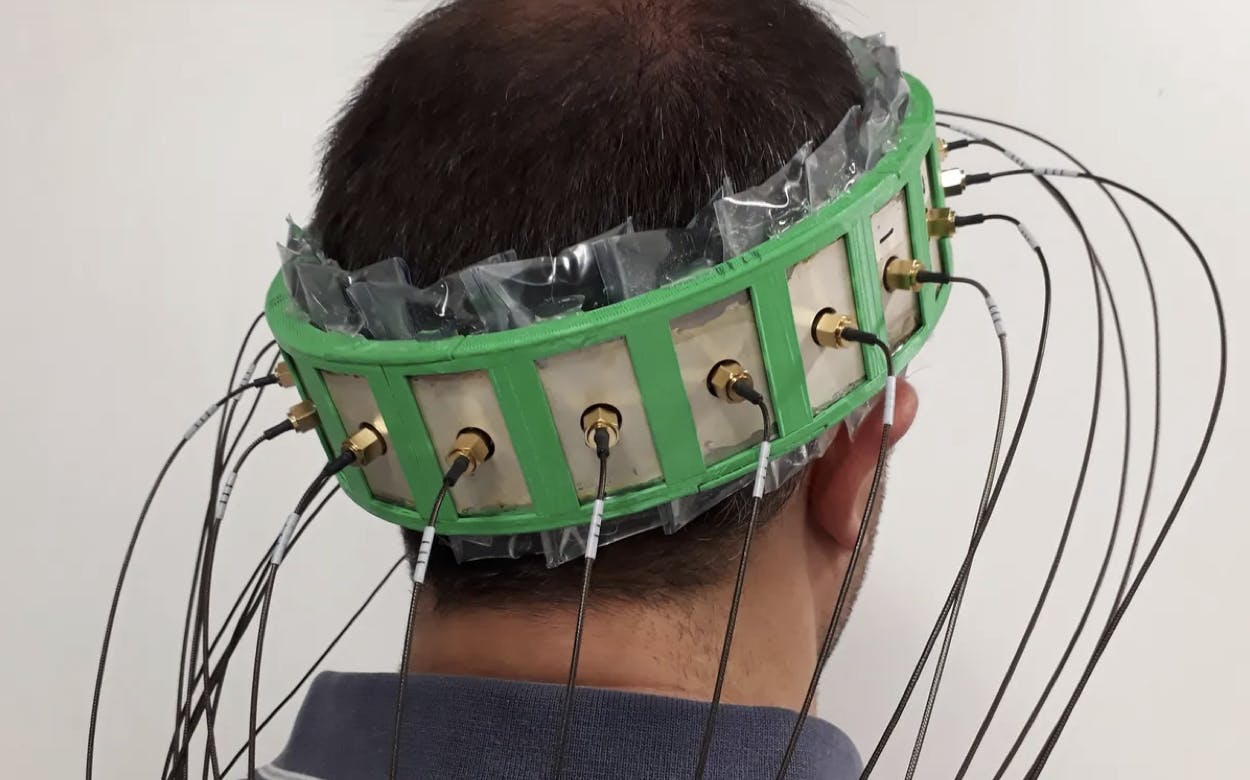Stroke detector on head