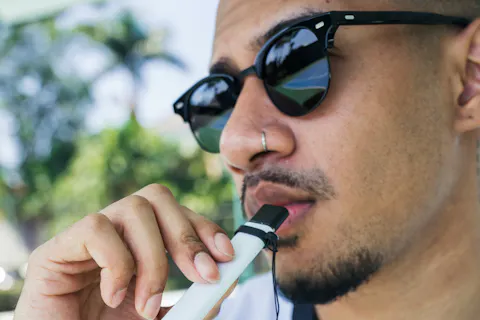 cigarette direct elfbar nachfll pod luft aus Vape Batteries: A Complete Guide E-Cigarette E-CIGARETTE DIRECT - Reviews, Photos