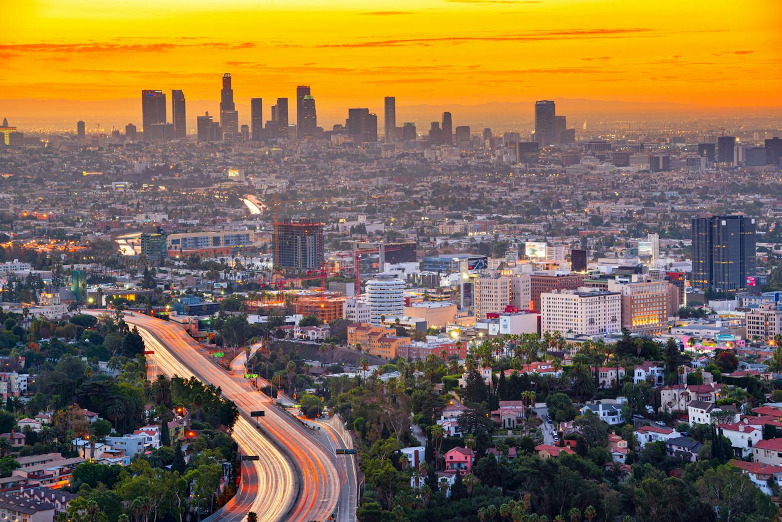 Los Angeles city skyline representing LA county filing a lawsuit against J&J for its talcum powder products causing ovarian cancer and mesothelioma.
