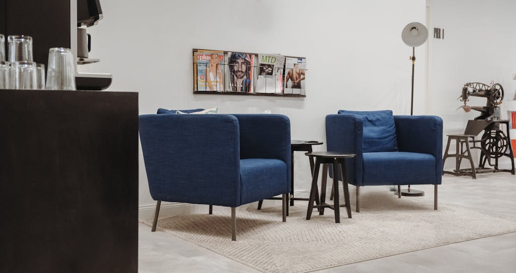 Zwei Sessel in unserer Health Lounge