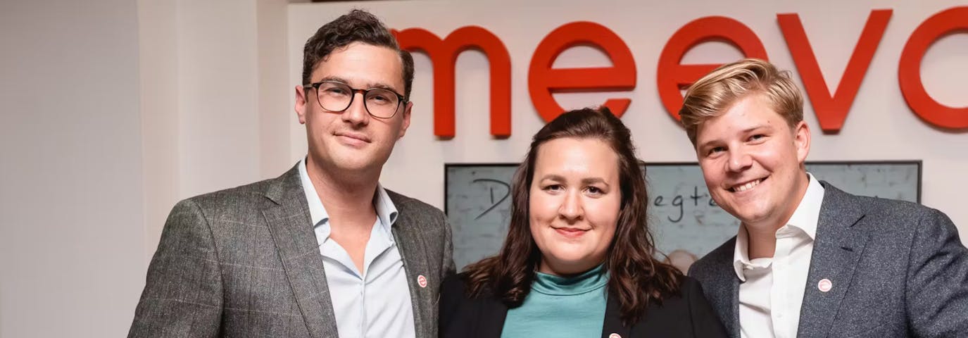 Bild von den drei Gründern von meevo