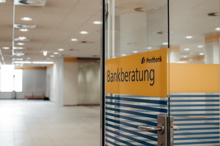 Bild von einem Postschalter