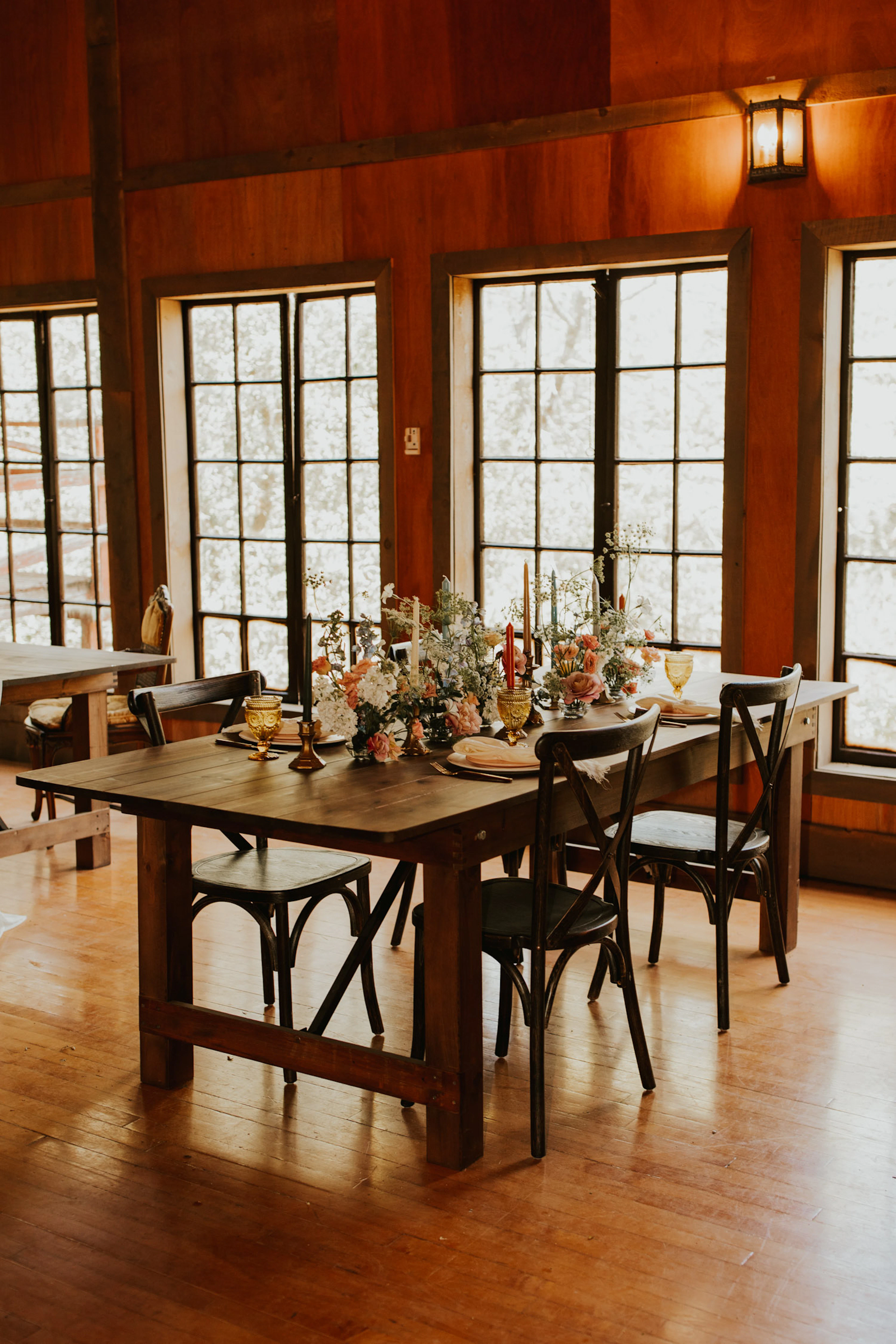 Spring Wedding at Pine Hill Lodge in Julian - Meggy Weggy | California Spring Wedding at Pine Hill Lodge in Julian - Meggy Weggy | California