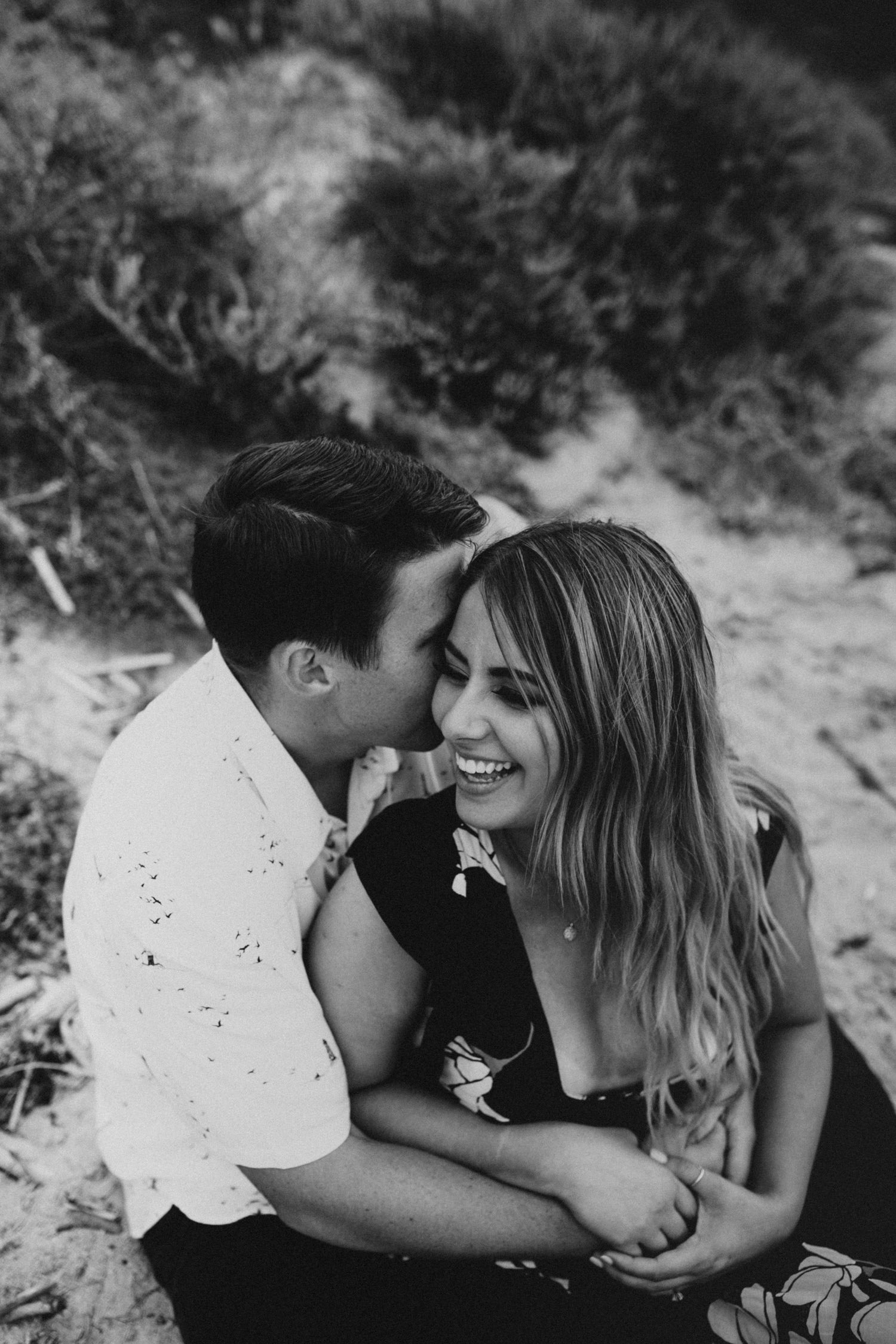 laura-collin-summer-engagement-crystalcove-2019-26