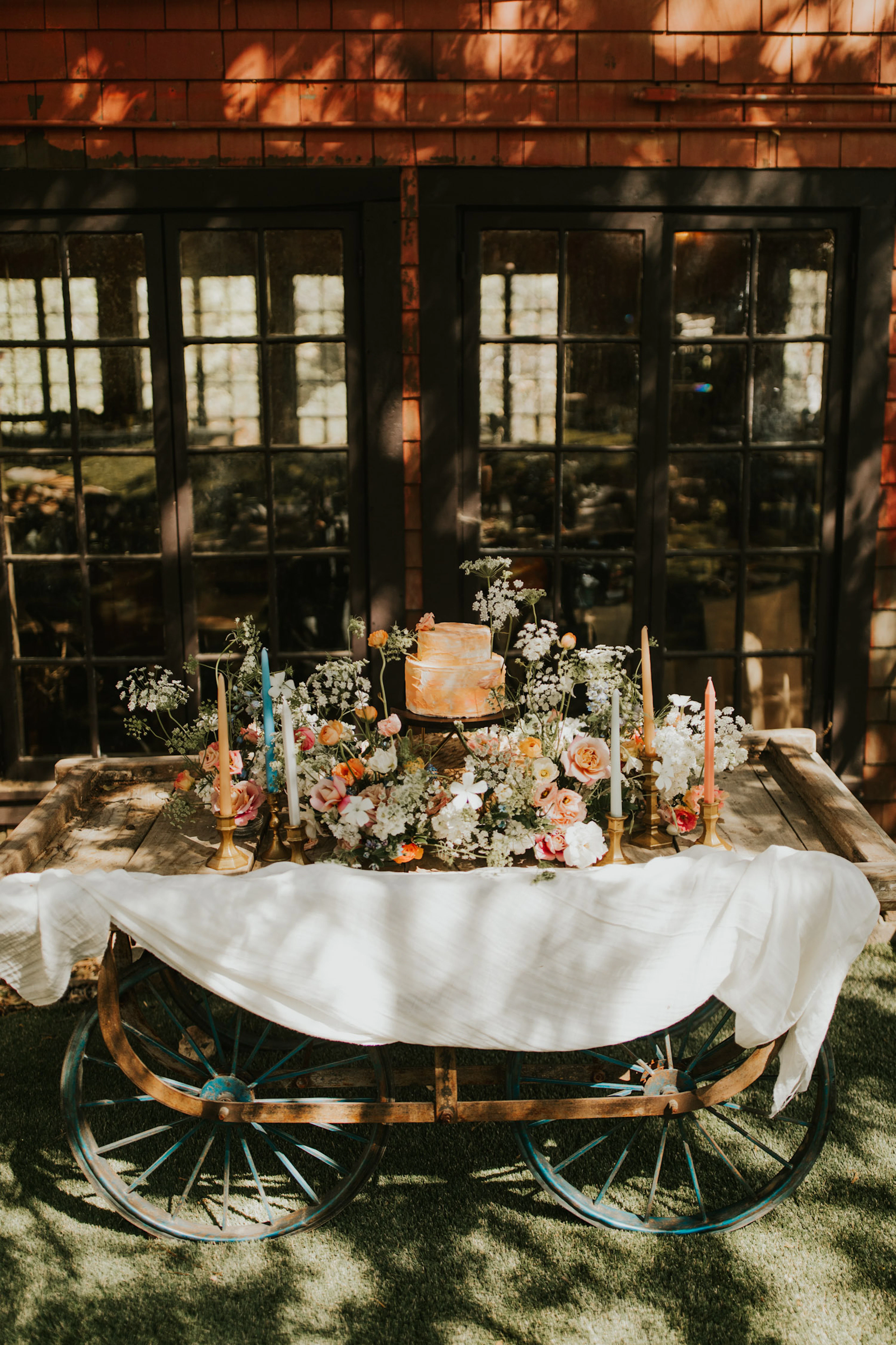 Spring Wedding at Pine Hill Lodge in Julian - Meggy Weggy | California Spring Wedding at Pine Hill Lodge in Julian - Meggy Weggy | California