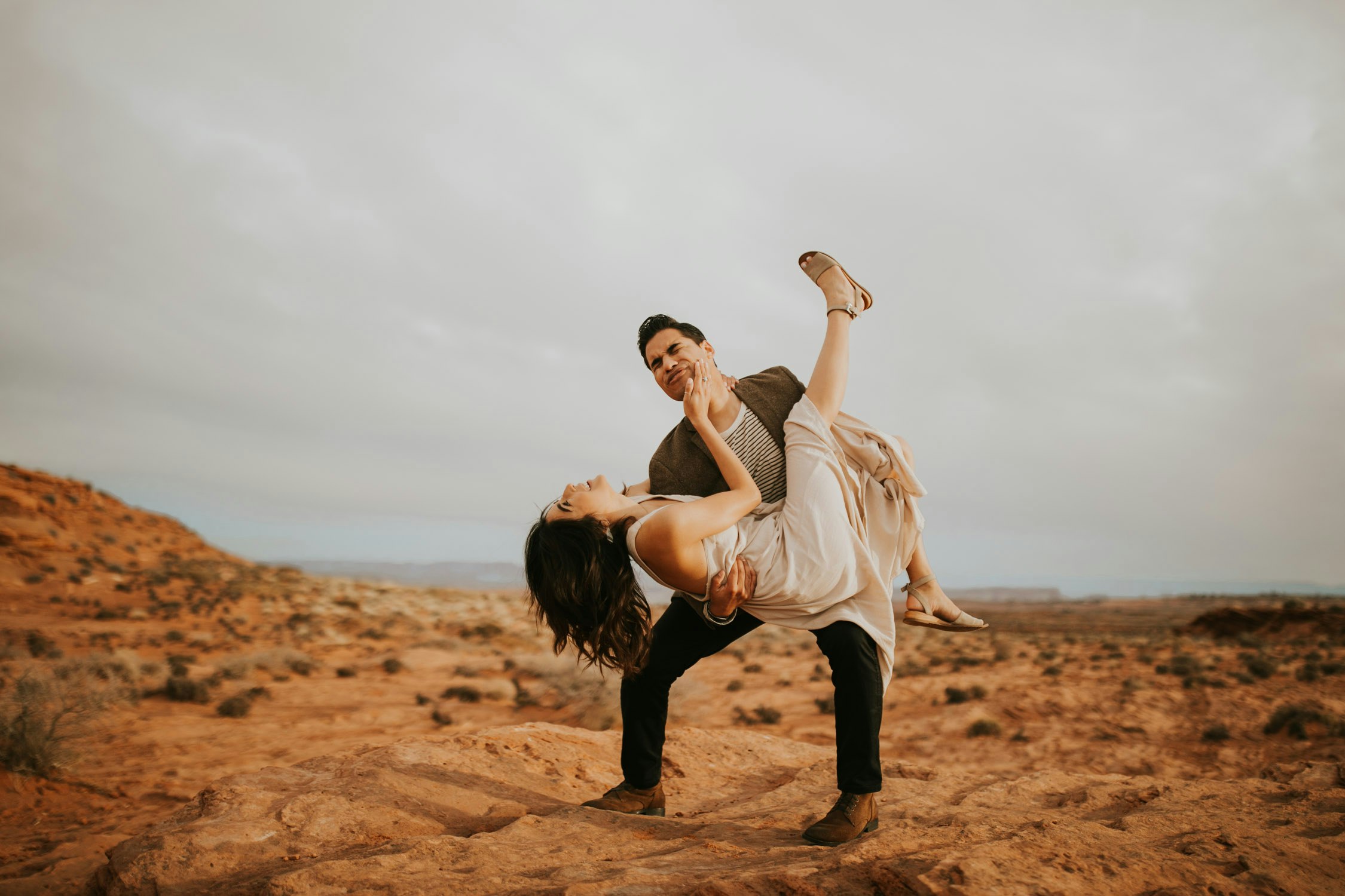 arizona-roadtrip-engagement-session-61