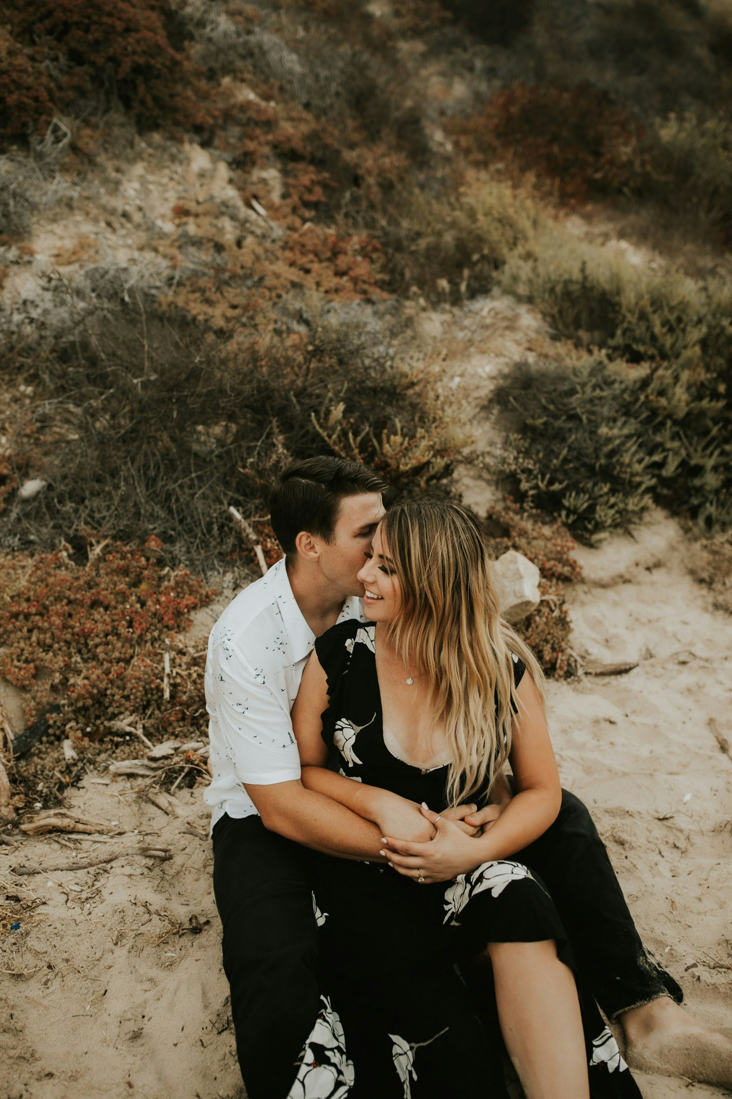 laura-collin-summer-engagement-crystalcove-2019-24