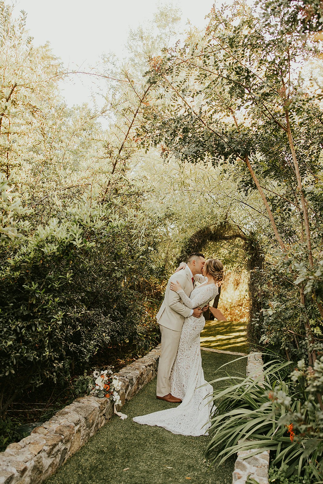 fallbrookspringwedding-italianvilla+%2811%29