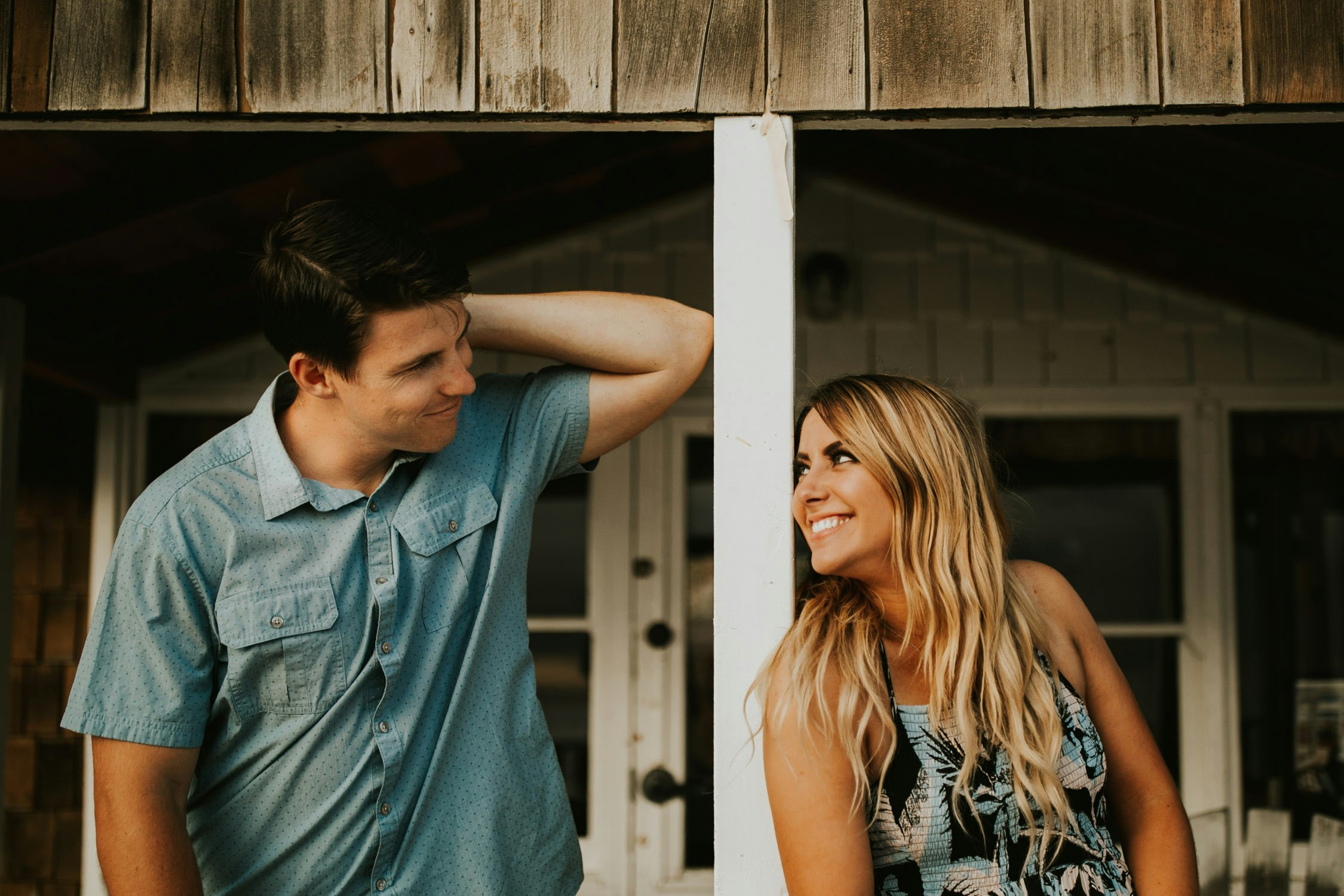 laura-collin-summer-engagement-crystalcove-2019-37