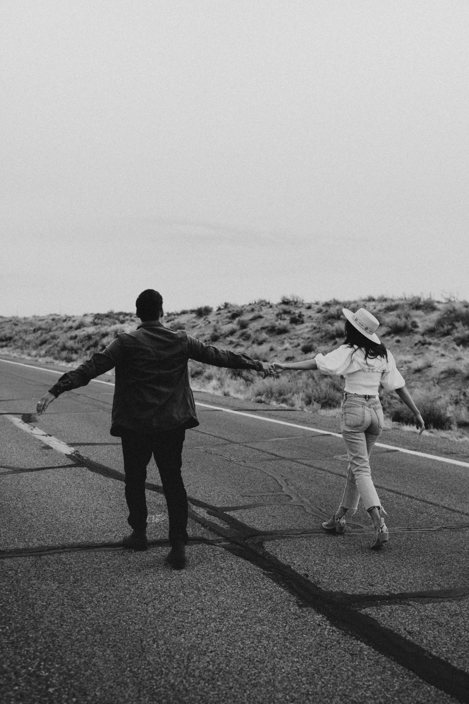 arizona-roadtrip-engagement-session-115