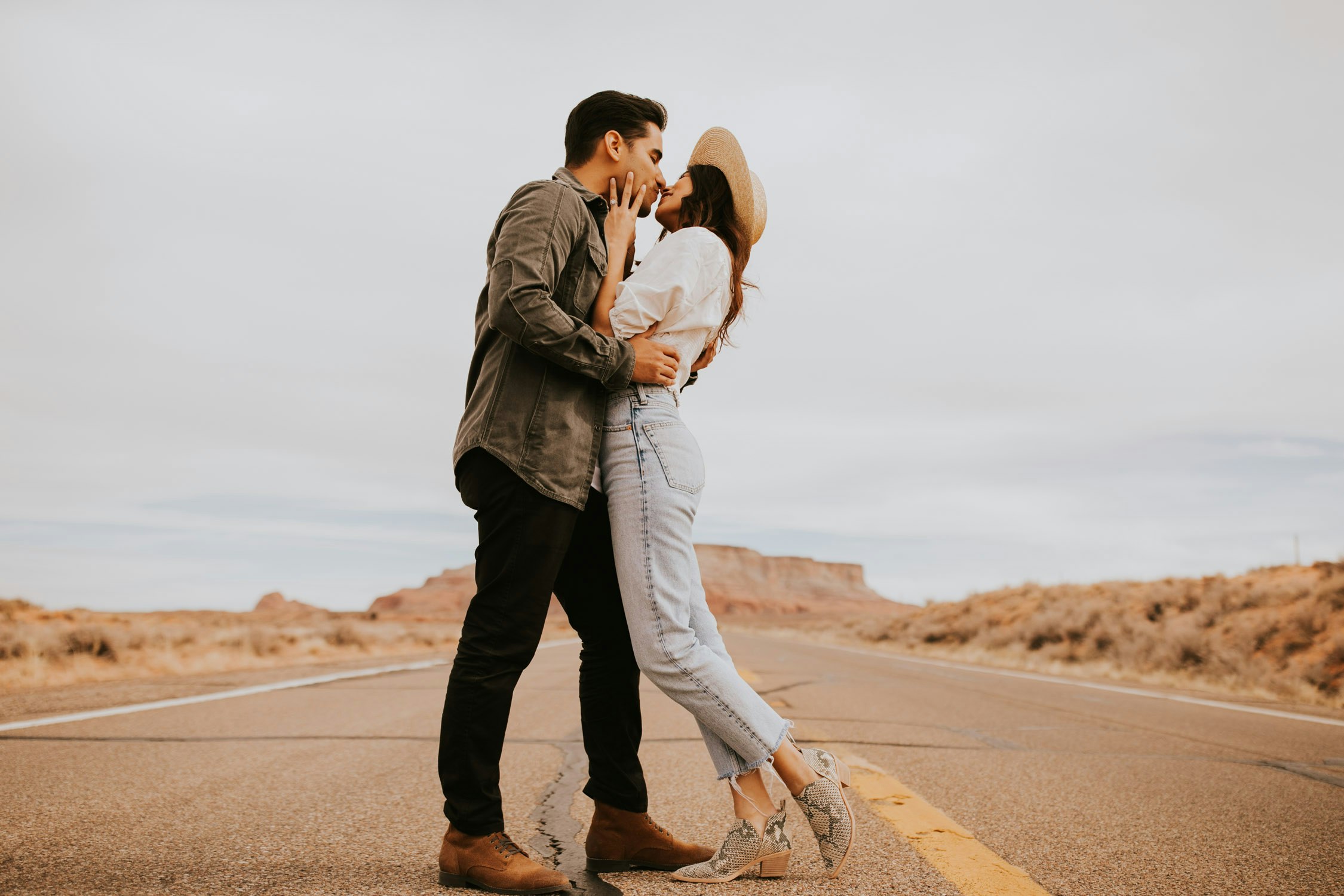 arizona-roadtrip-engagement-session-117