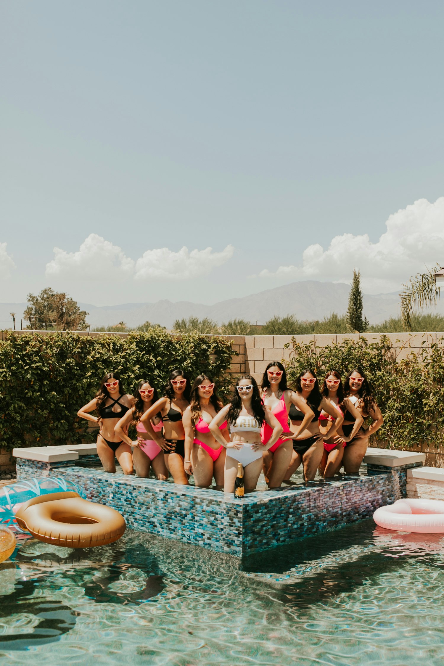 pink-palmsprings-bachelorette-31