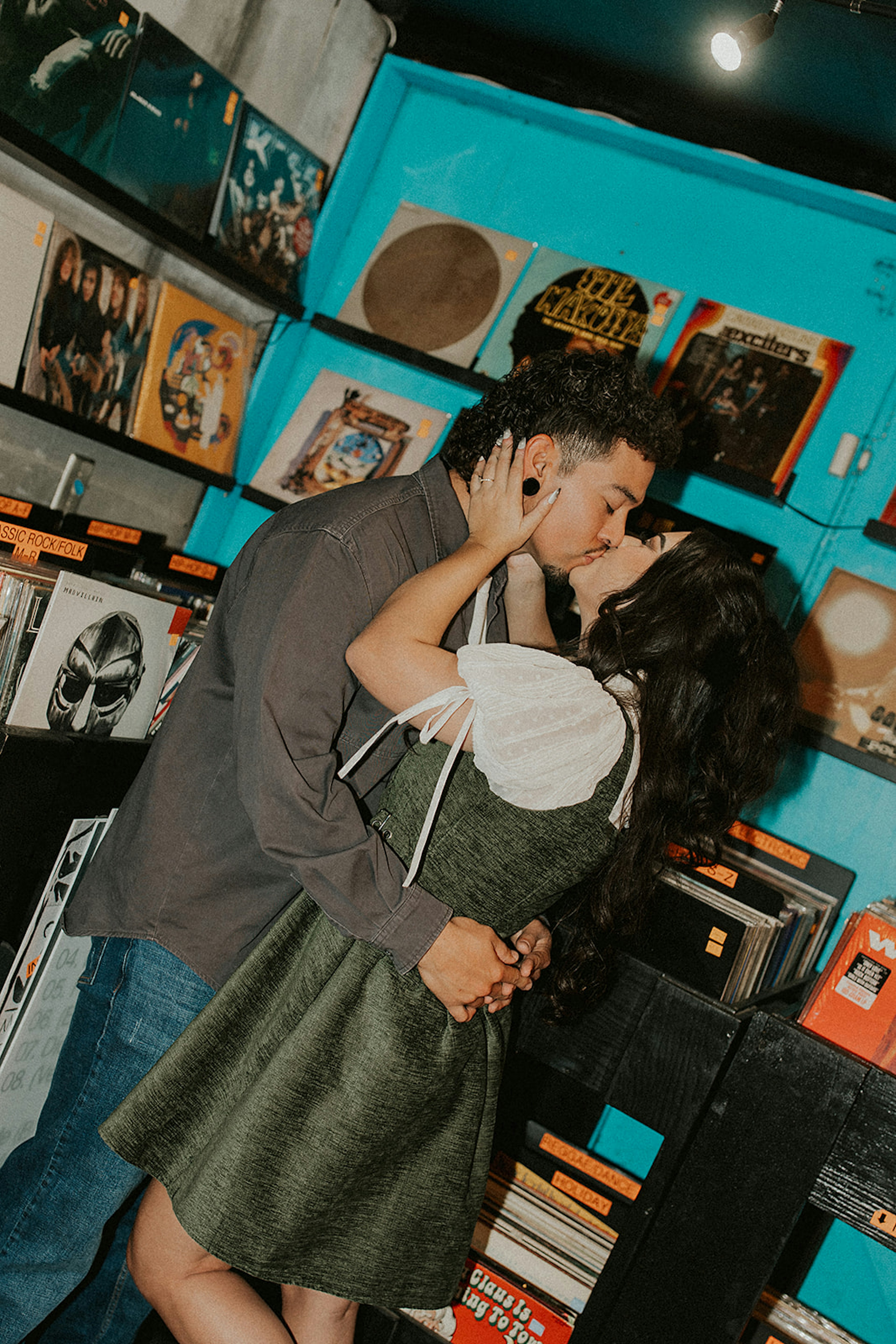 sandiego-recordstore-engagementsession-31-