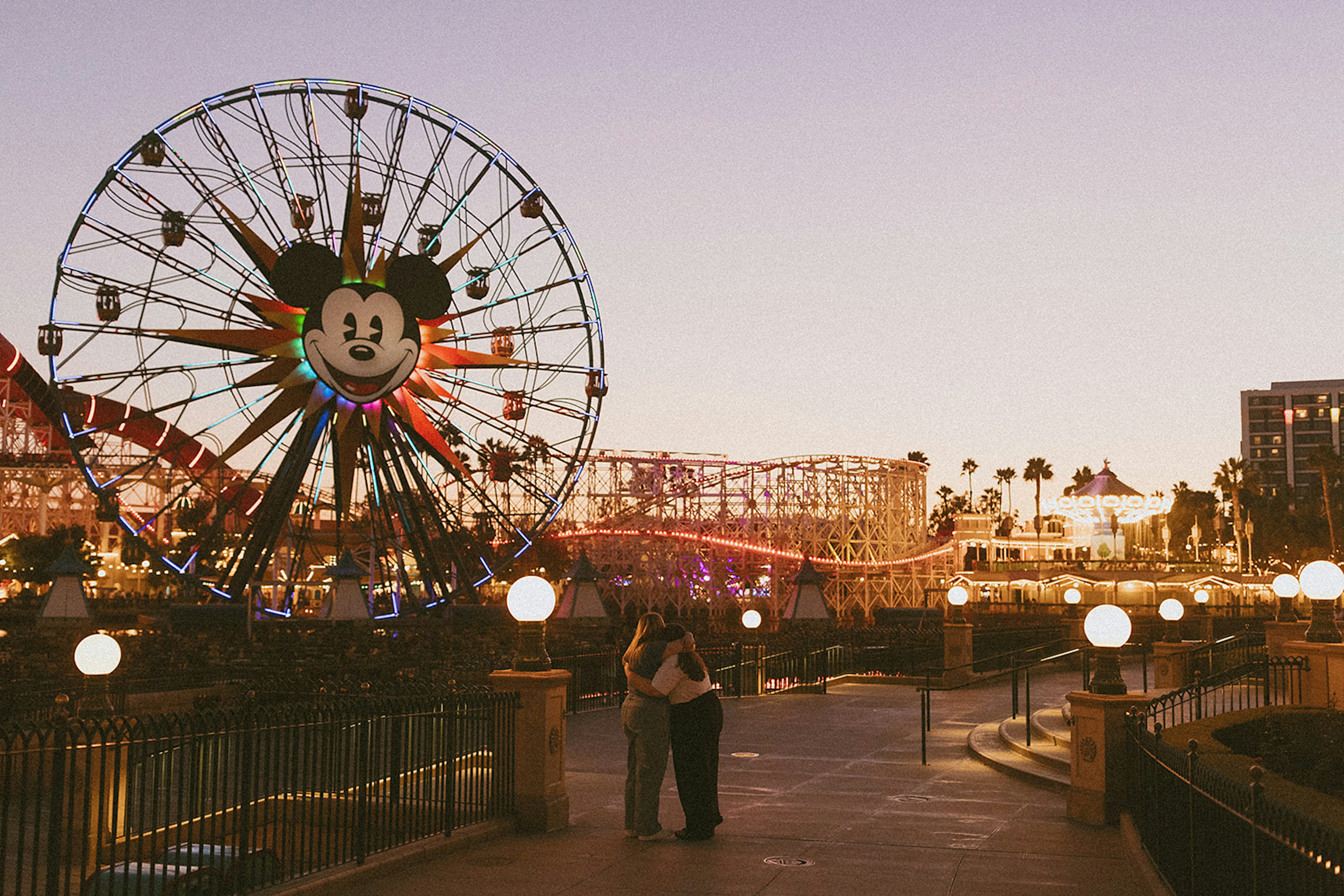 disneyland-honeymoon-disneylandphotoshoot-35-