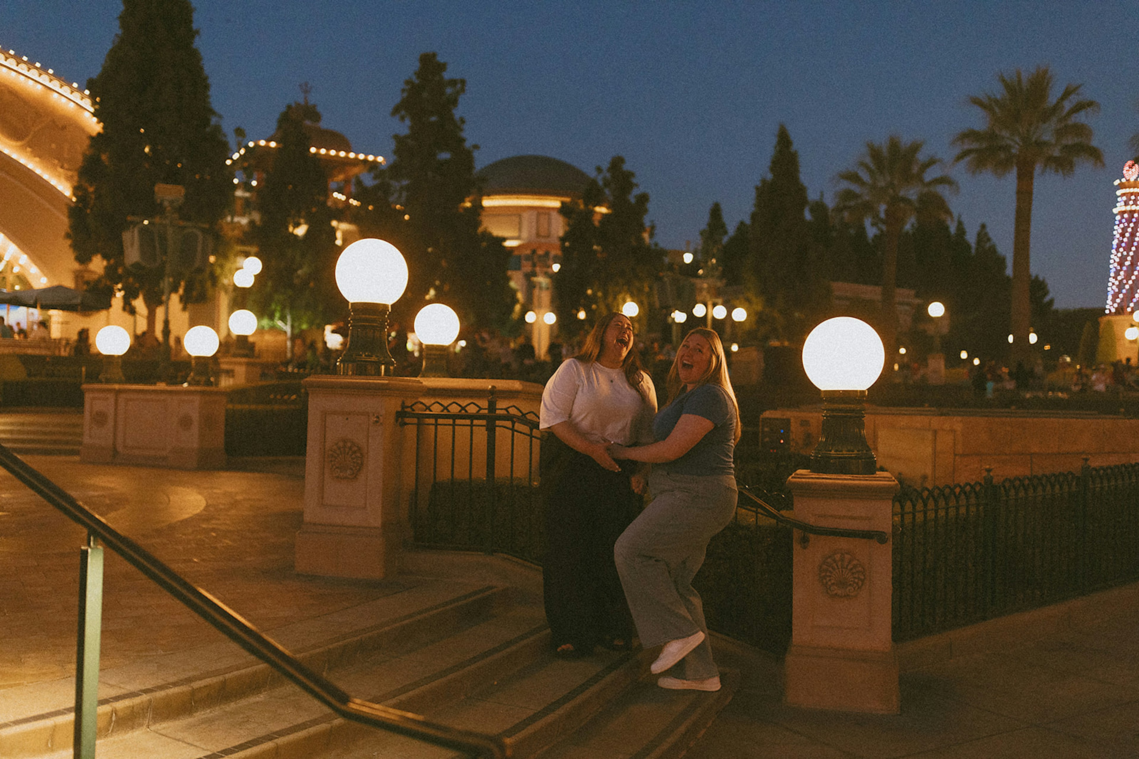 disneyland-honeymoon-disneylandphotoshoot-40-