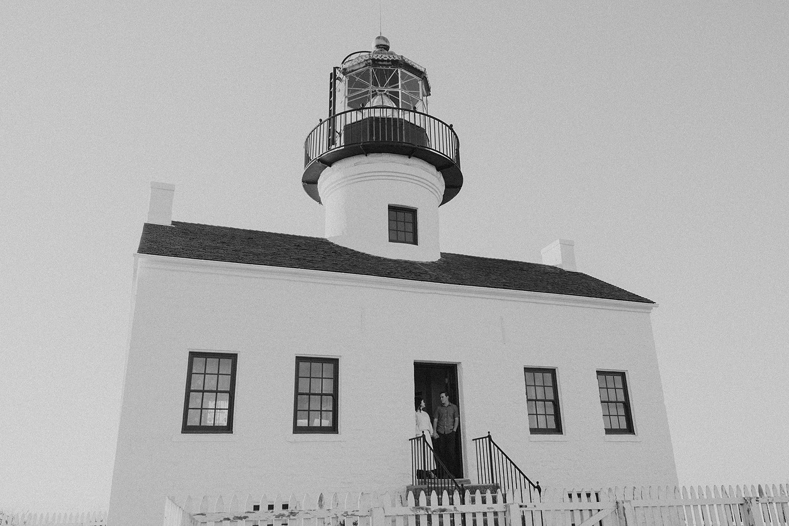 pointloma-lighthouse-engagement-photos-12-