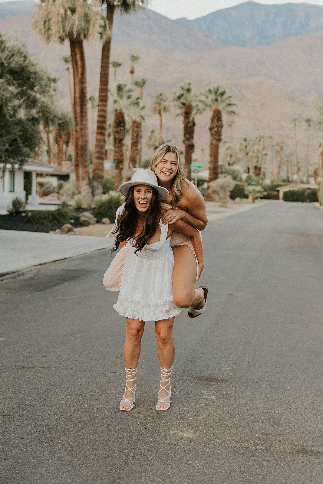 courtneys-palmsprings-bachelorette-26-