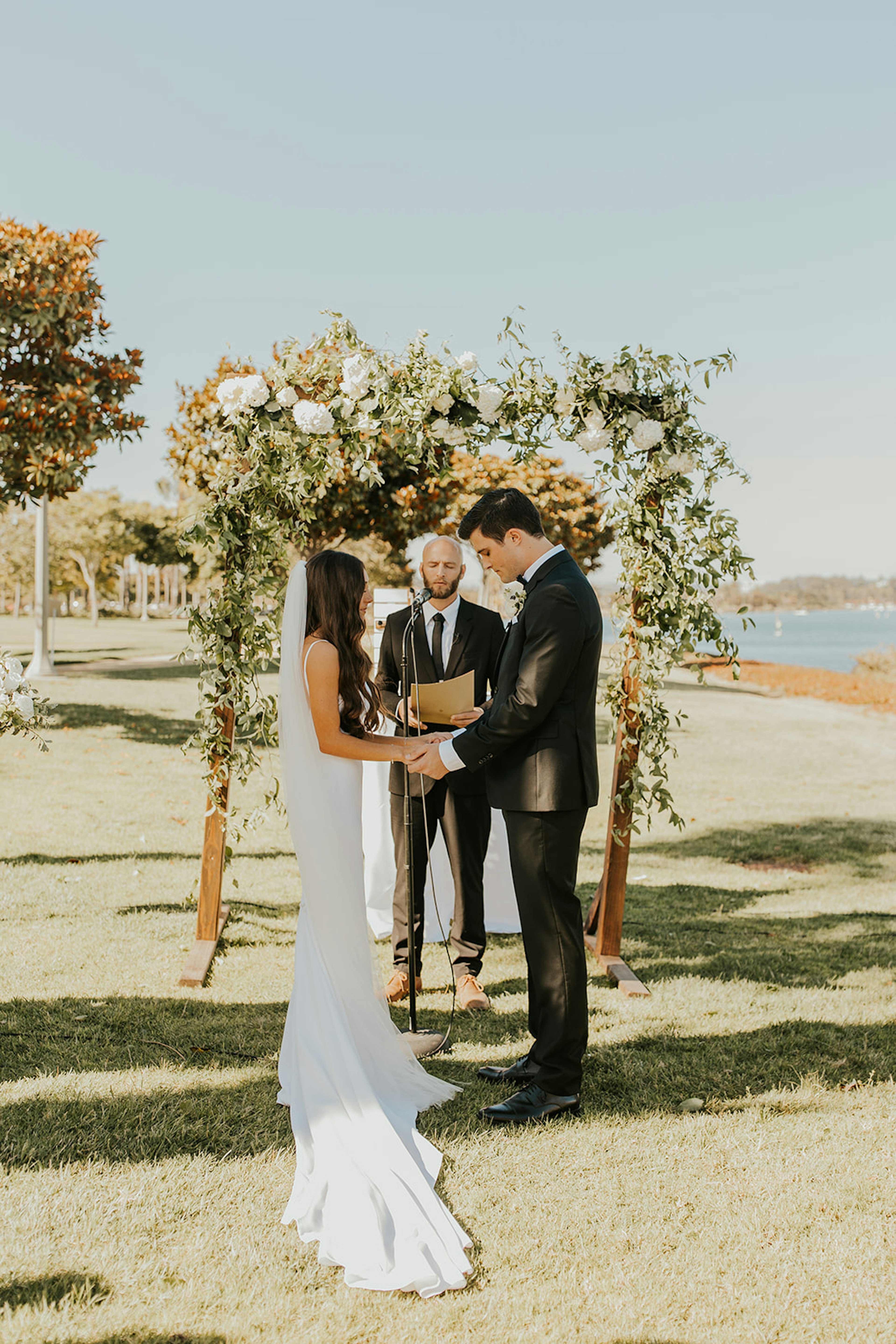 romantic-summerwedding-libertystation-brick-27-