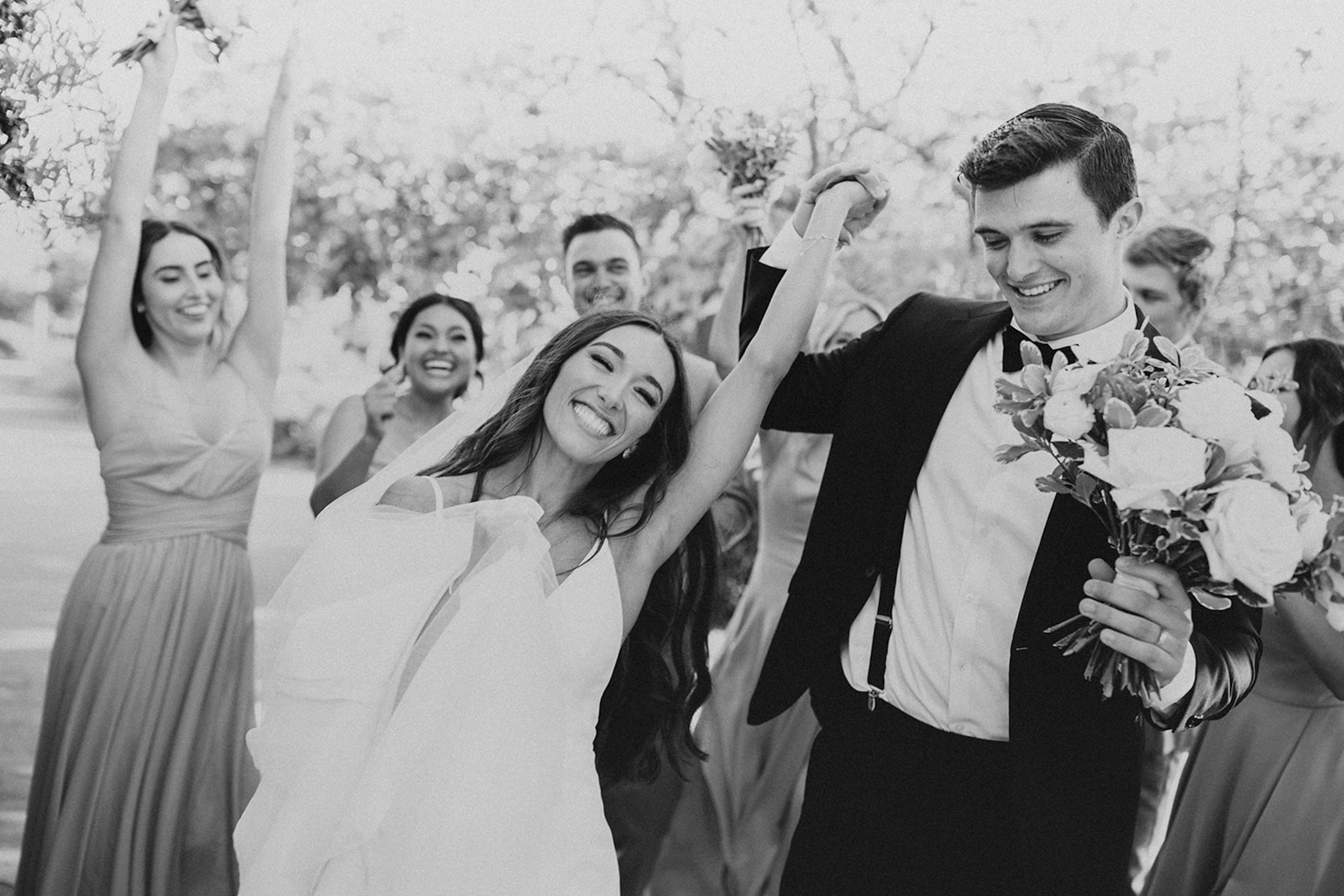 romantic-summerwedding-libertystation-brick-46-