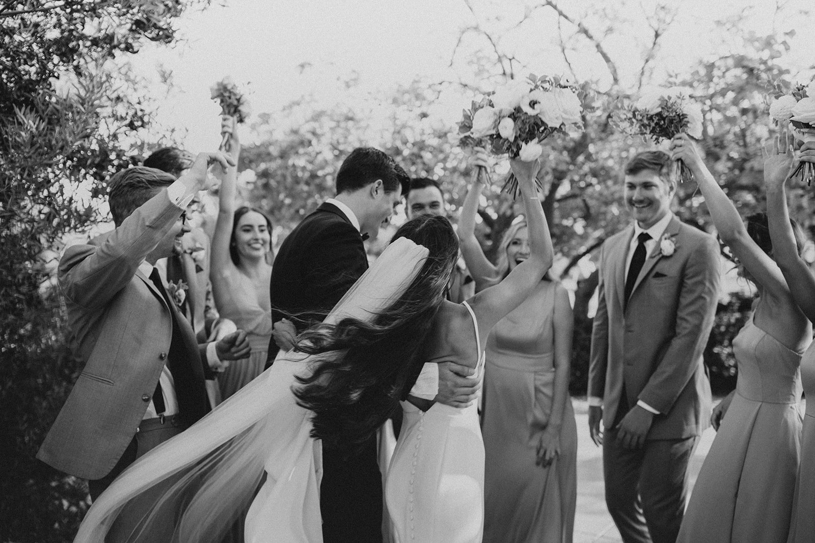 romantic-summerwedding-libertystation-brick-43-