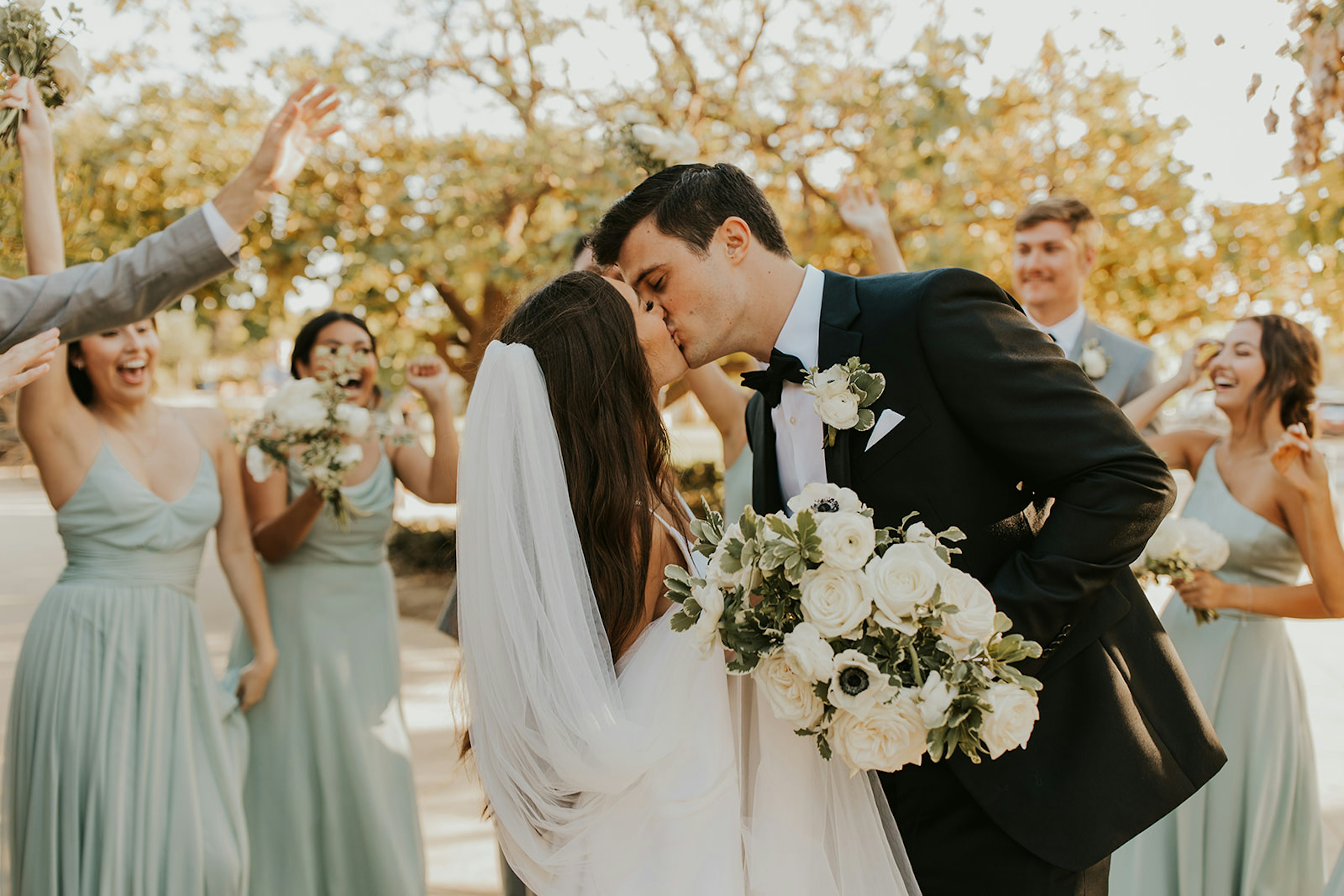 romantic-summerwedding-libertystation-brick-47-