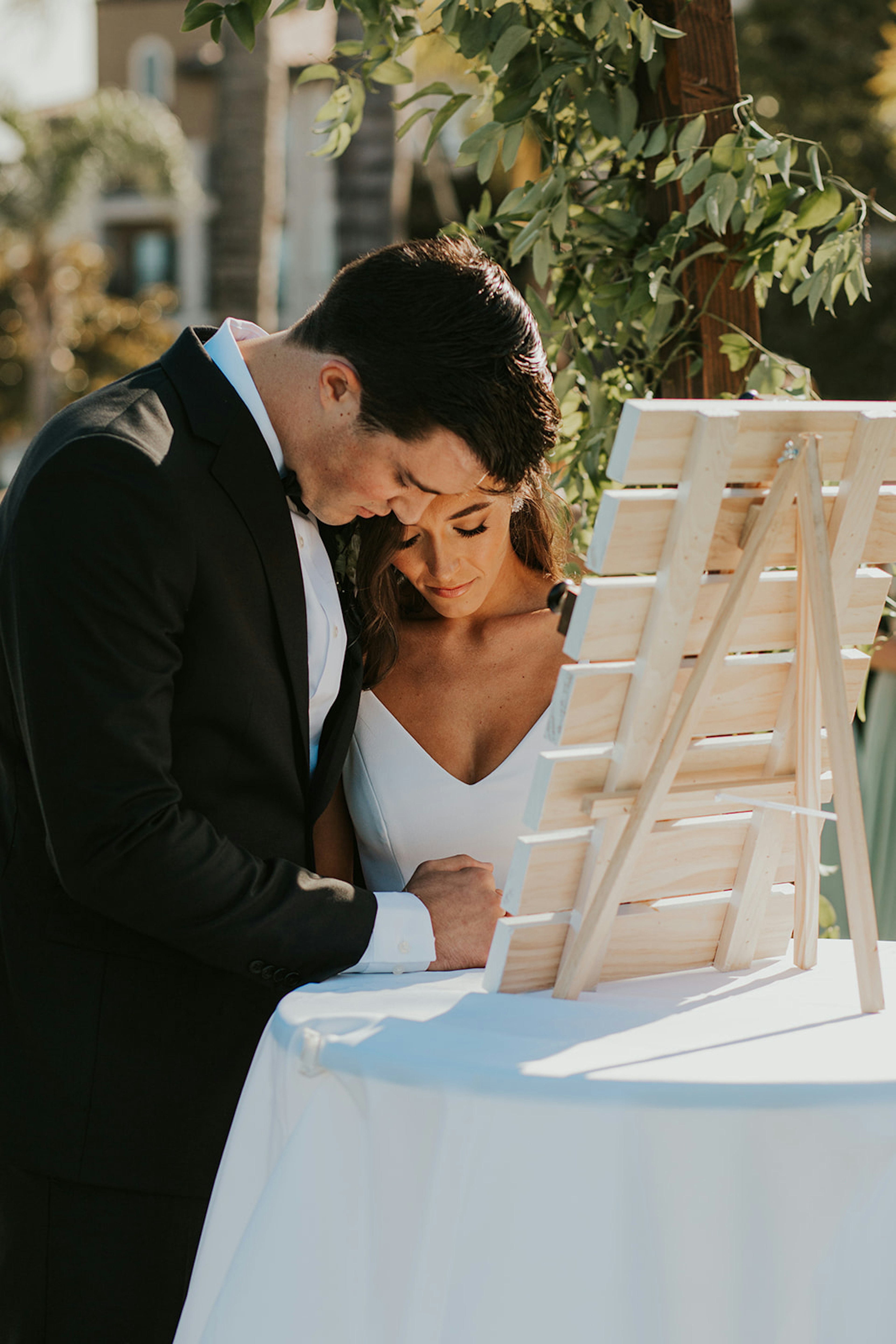 romantic-summerwedding-libertystation-brick-98-