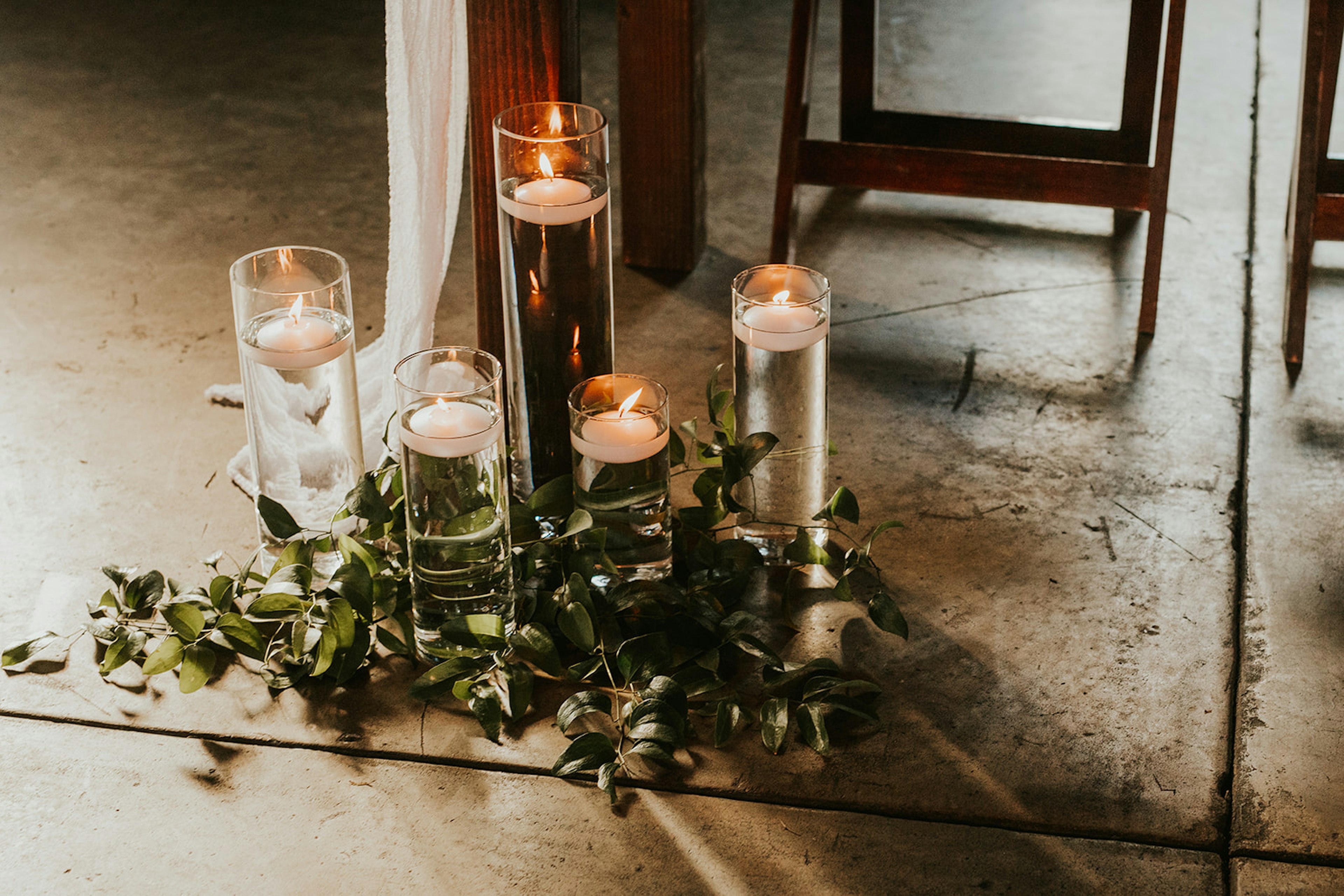 romantic-summerwedding-libertystation-brick-101-