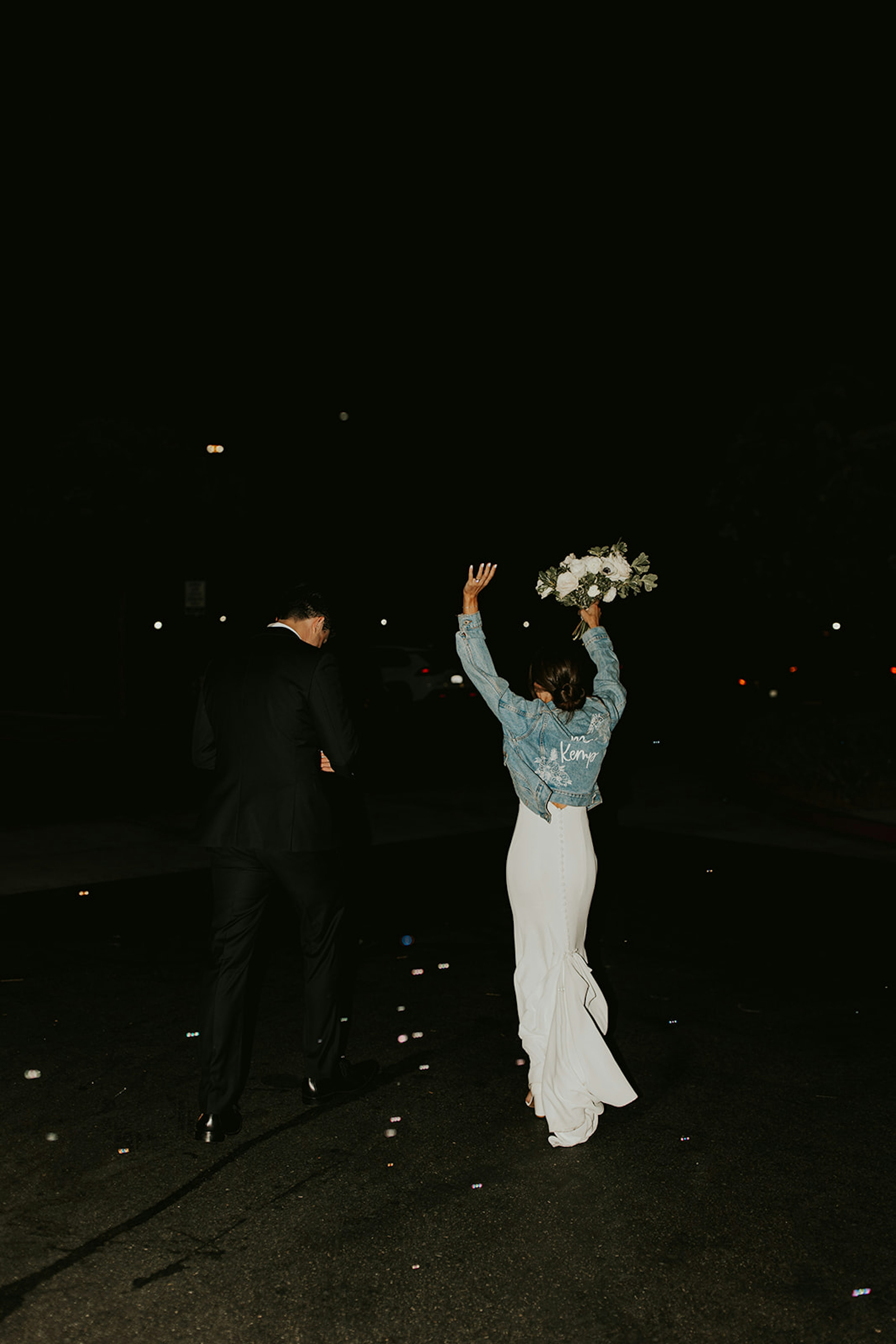 _romantic-summerwedding-libertystation-brick-102-