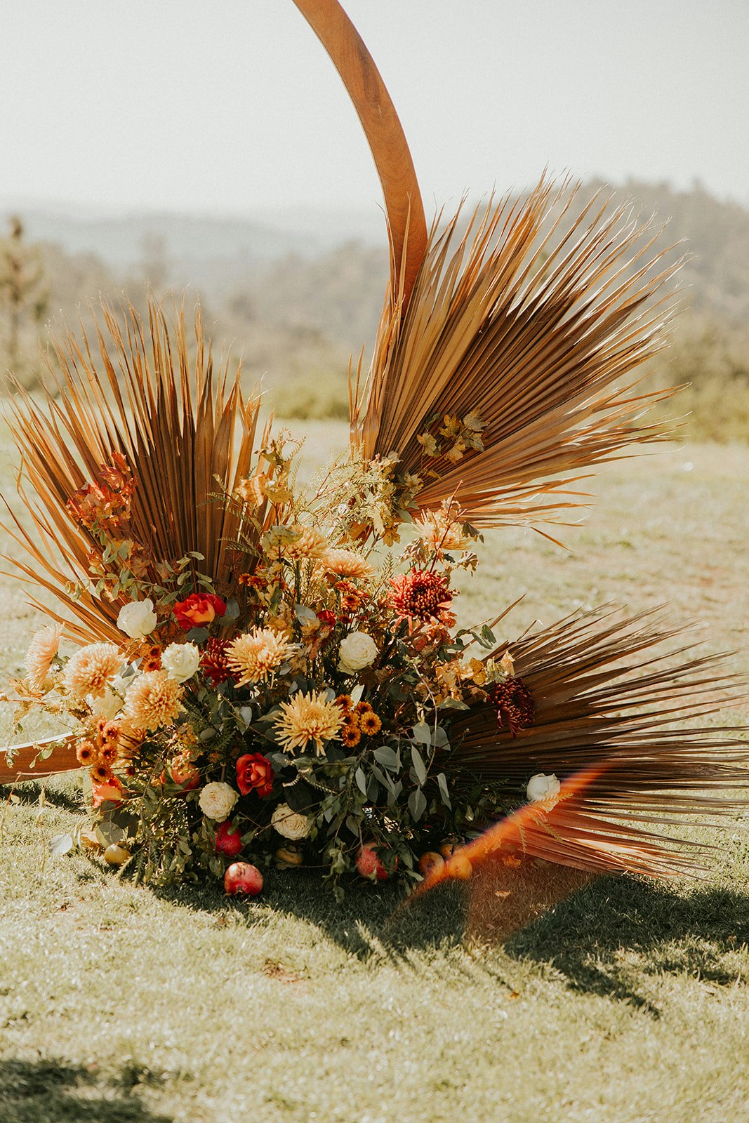 sacredmoutanin-fallwedding-olivia1000