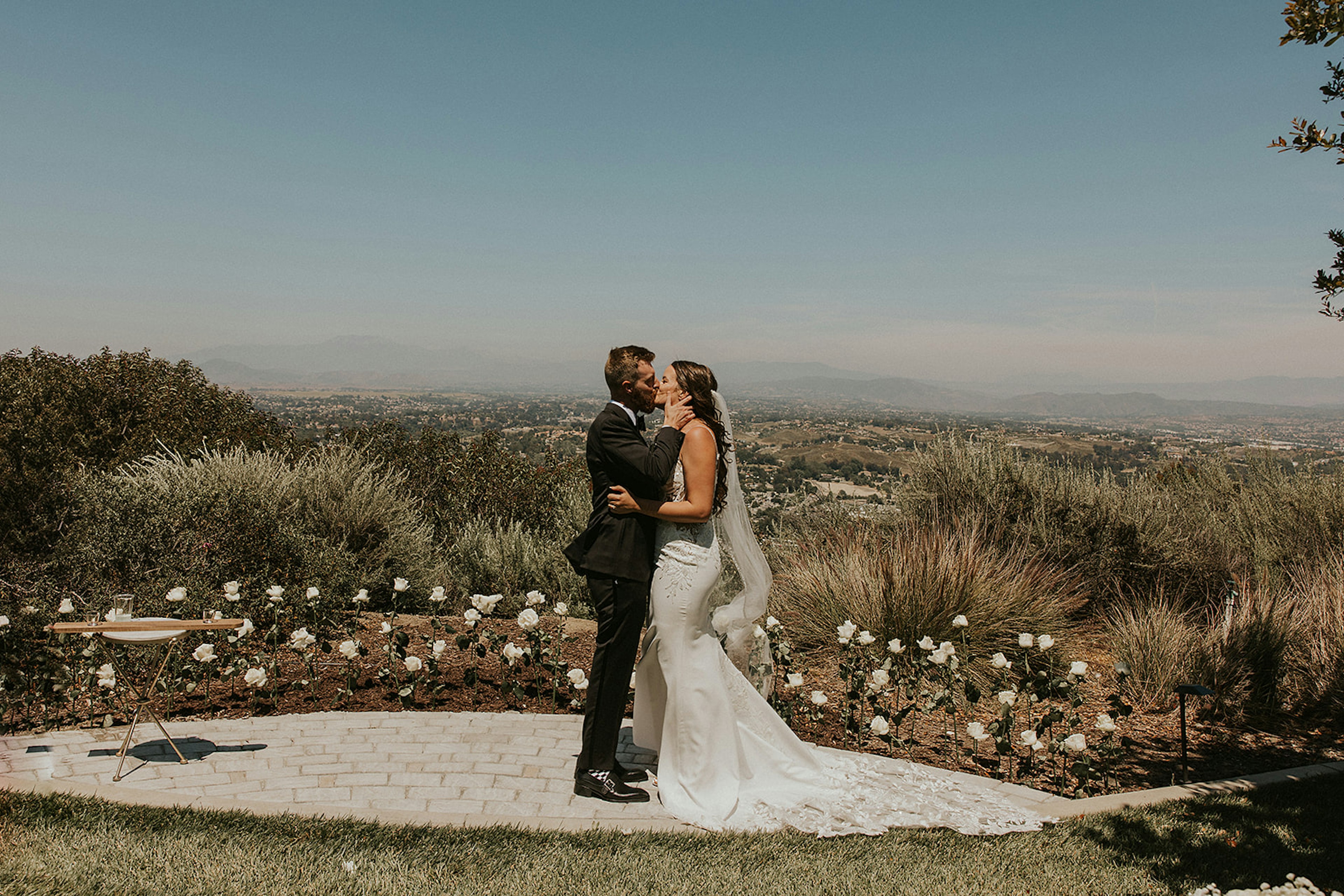 temecula-airbnb-summer-wedding-24-