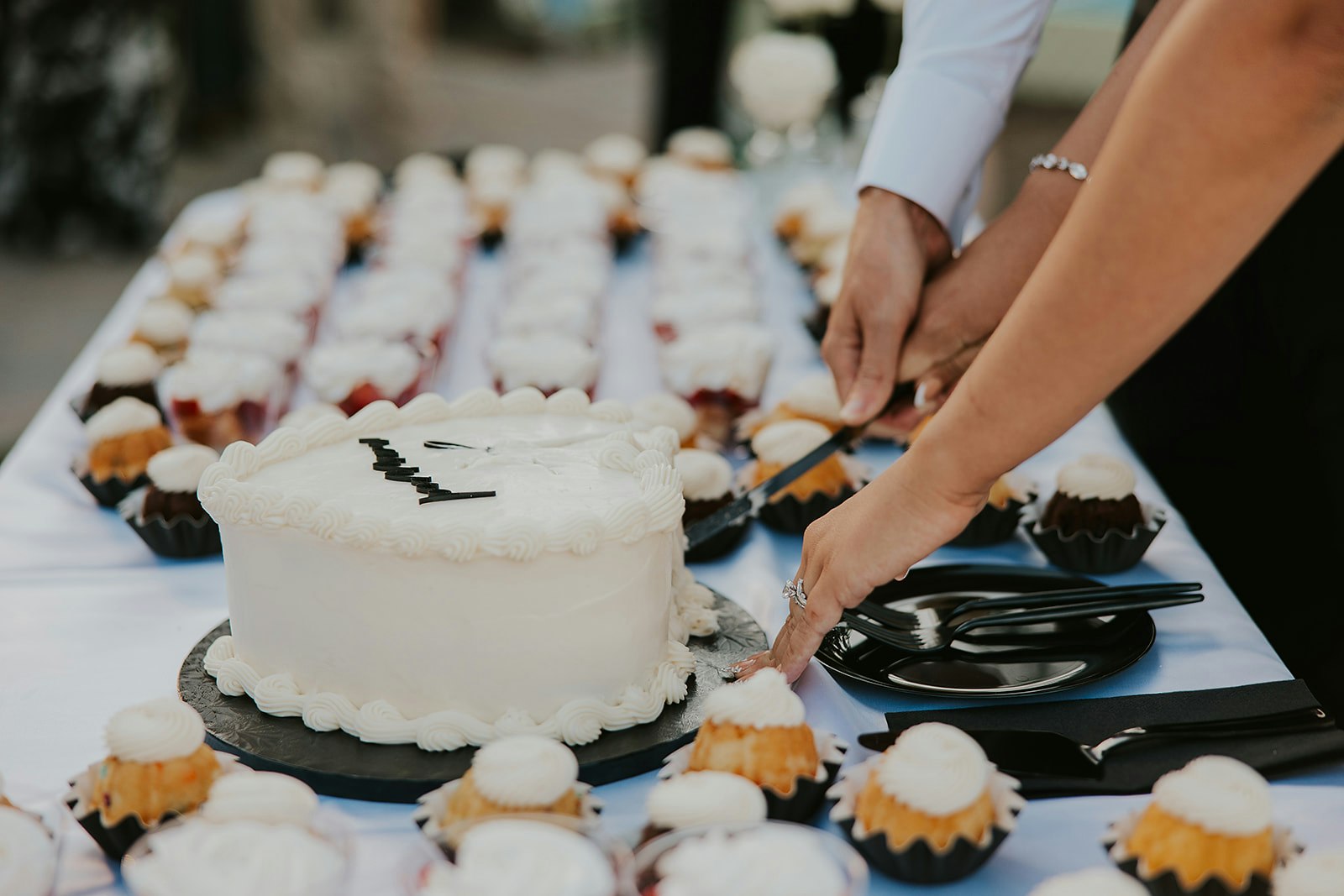 temecula-airbnb-summer-wedding-80-