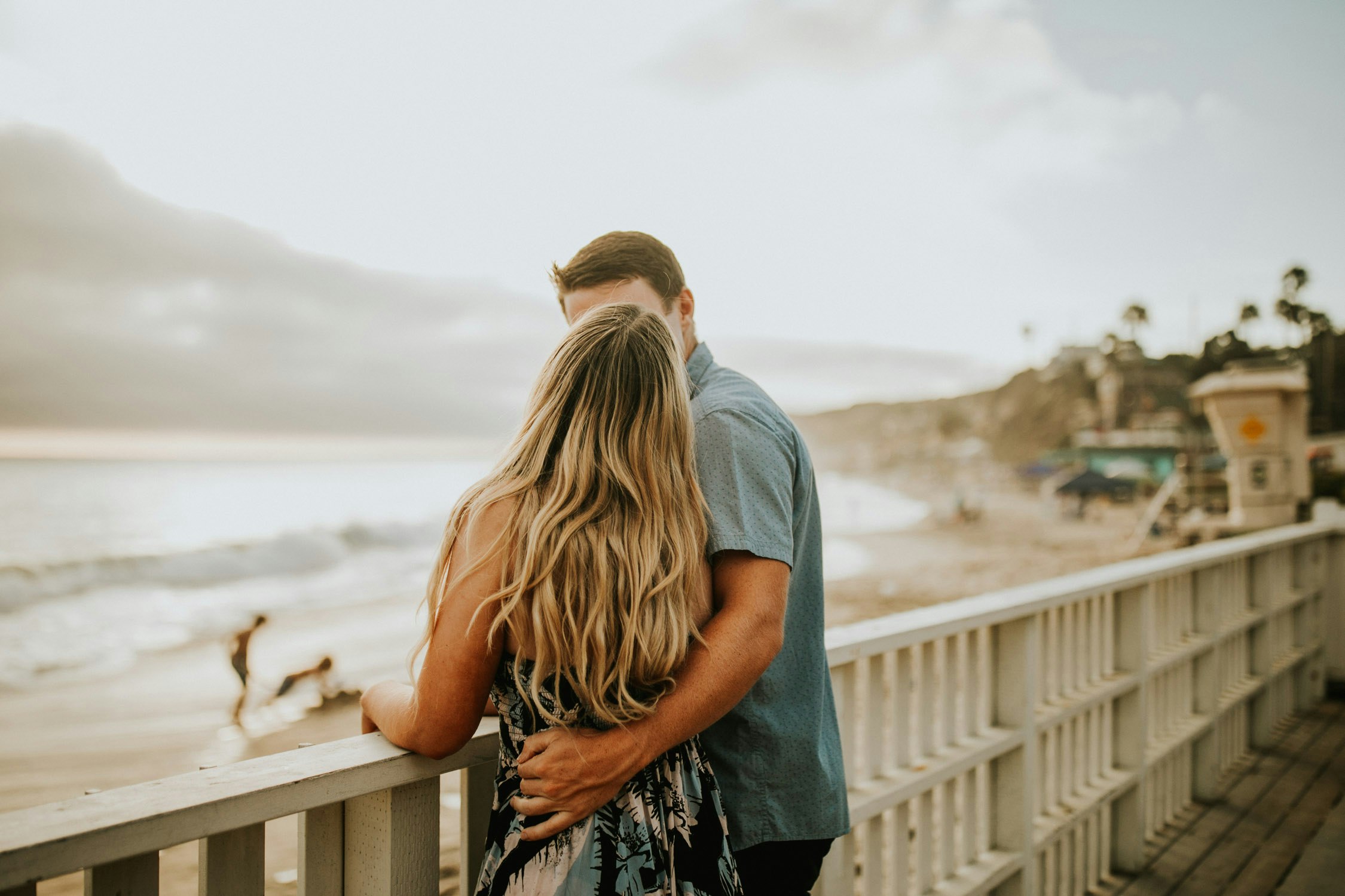 laura-collin-summer-engagement-crystalcove-2019-7