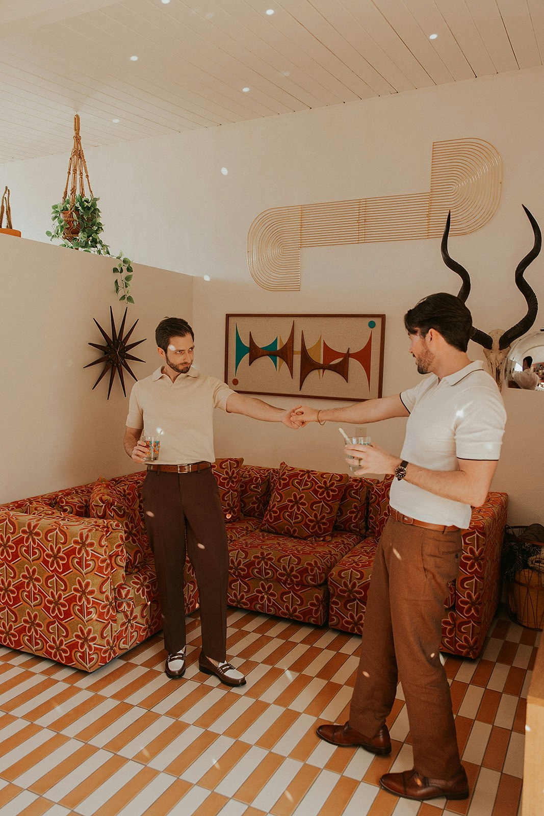 palmsprings-dazeyhouse-engagementphotos-12-