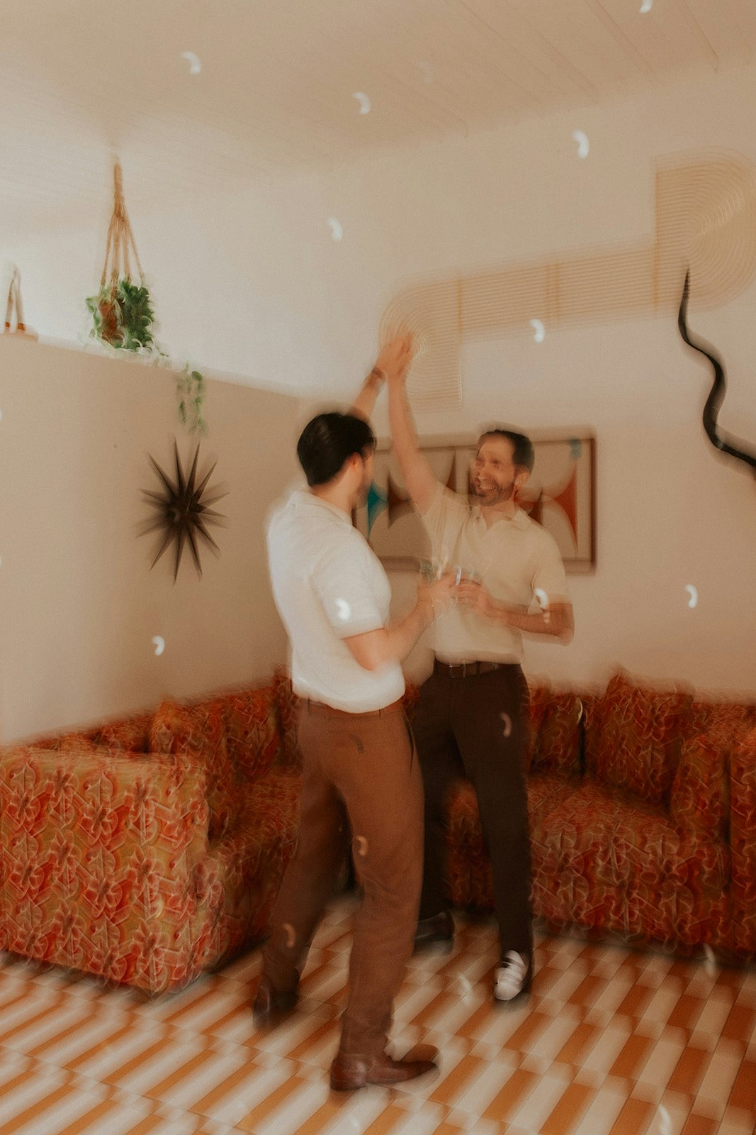 palmsprings-dazeyhouse-engagementphotos-13-