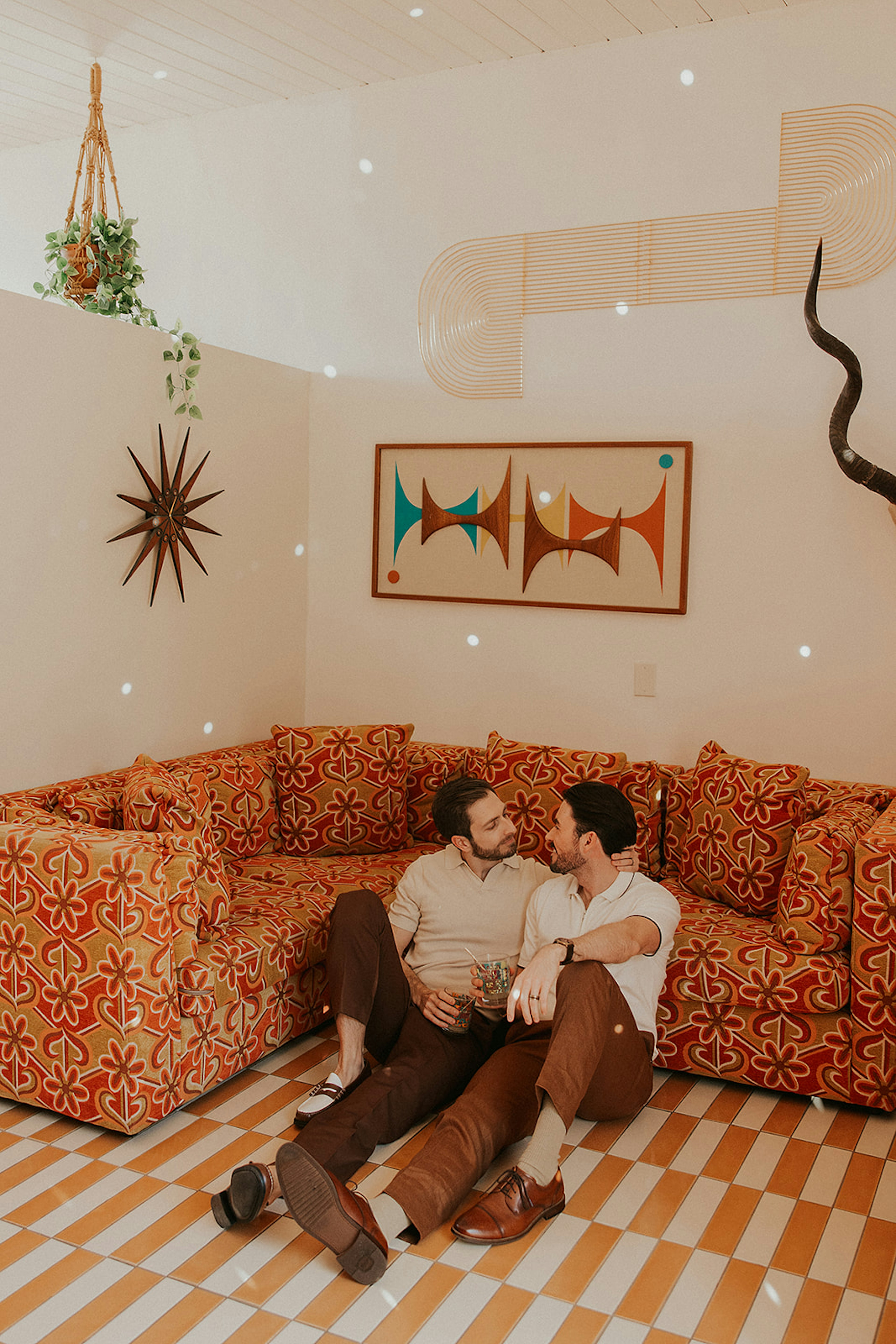 palmsprings-dazeyhouse-engagementphotos-14-