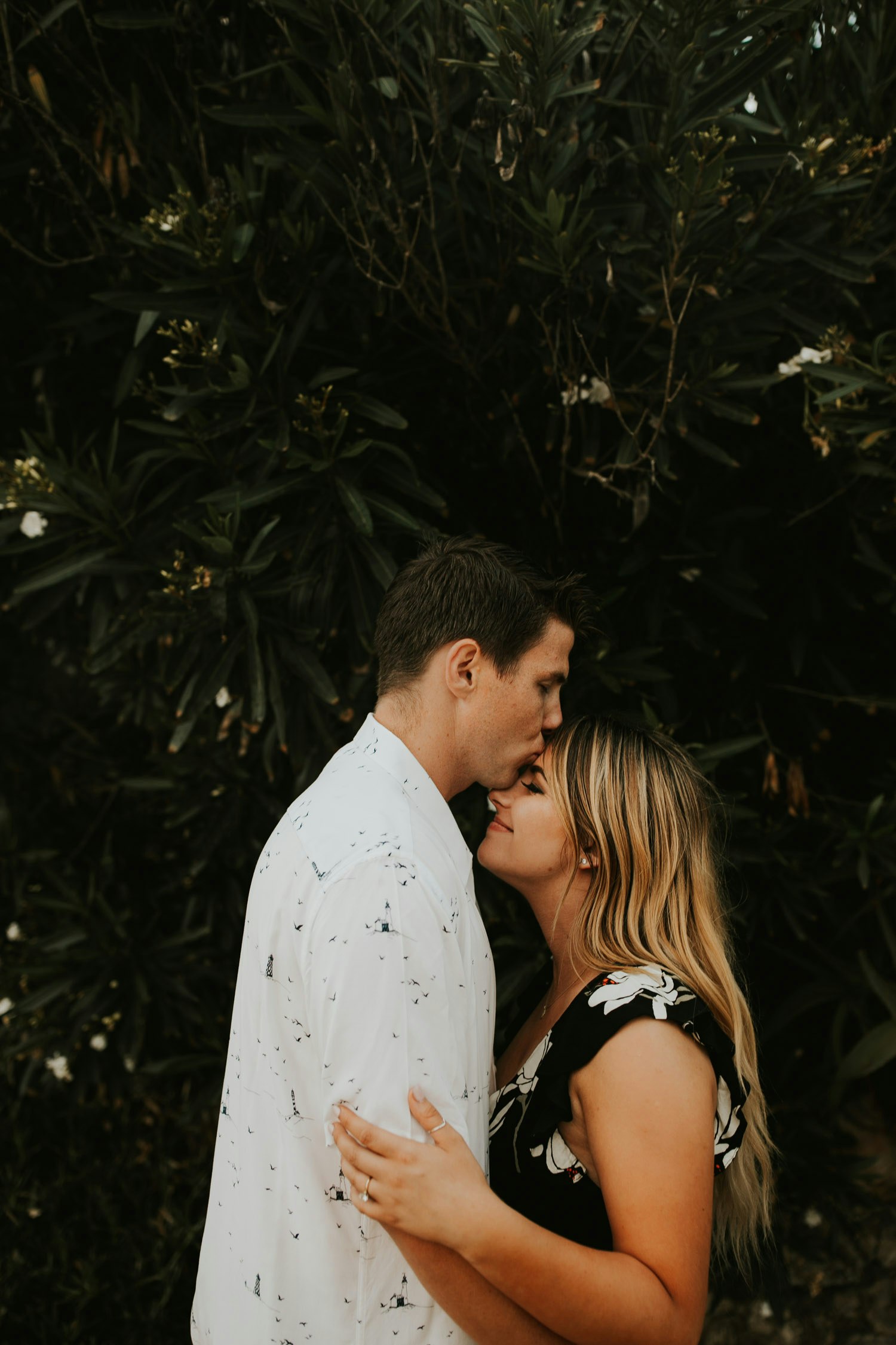 laura-collin-summer-engagement-crystalcove-2019-20