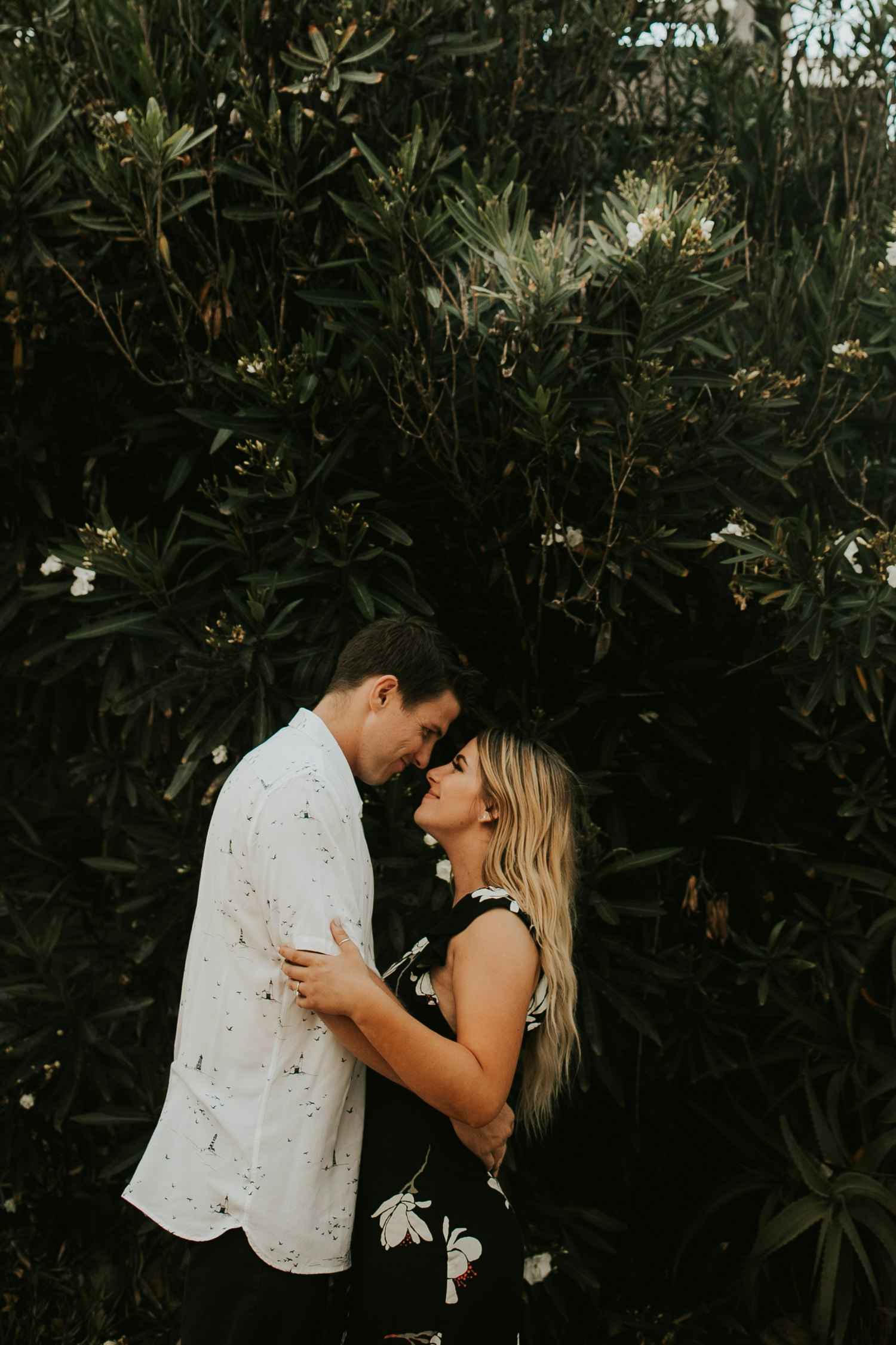 laura-collin-summer-engagement-crystalcove-2019-19