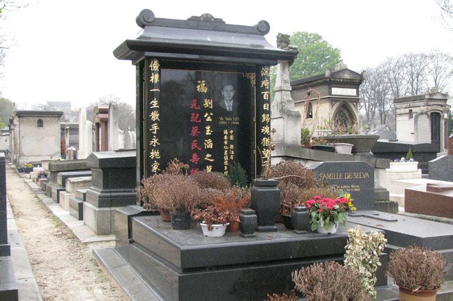 monument funéraire asiatique