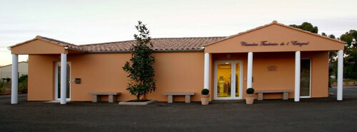 `photo de l'établissement de ${name}`