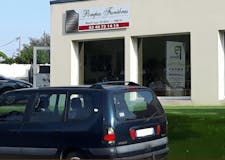 Devanture de Pompes funèbres Martinez