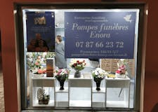 Devanture de Pompes Funèbres Enora