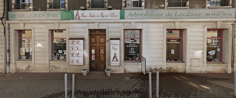 Photographie de Pompes Funèbres et Marbrerie Poyet