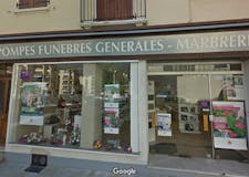 Devanture de Pompes Funèbres Générales