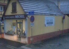 Devanture de Pompes Funèbres Michel