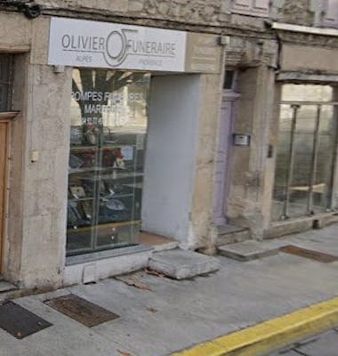 Photographie d'Olivier Funéraire de Forcalquier