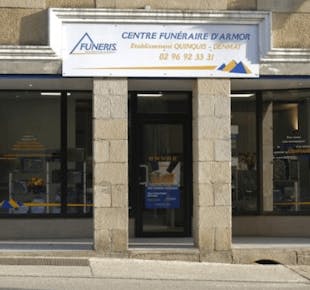 `photo de l'établissement de ${name}`