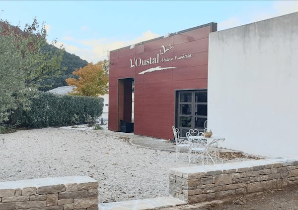 Photographie de la Maison Funéraire L'OUSTAL