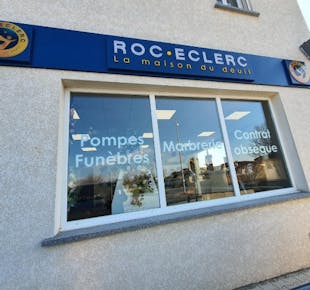 `photo de l'établissement de ${name}`