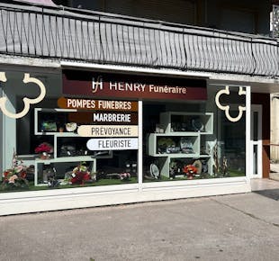 `photo de l'établissement de ${name}`